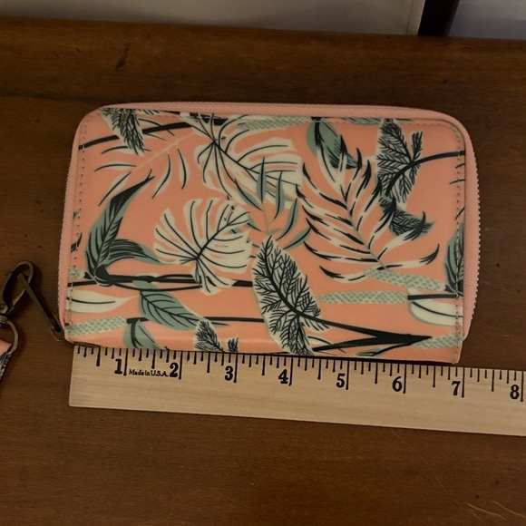 Peach Tropical Leaf Print Wristlet - Picture 5 of 6